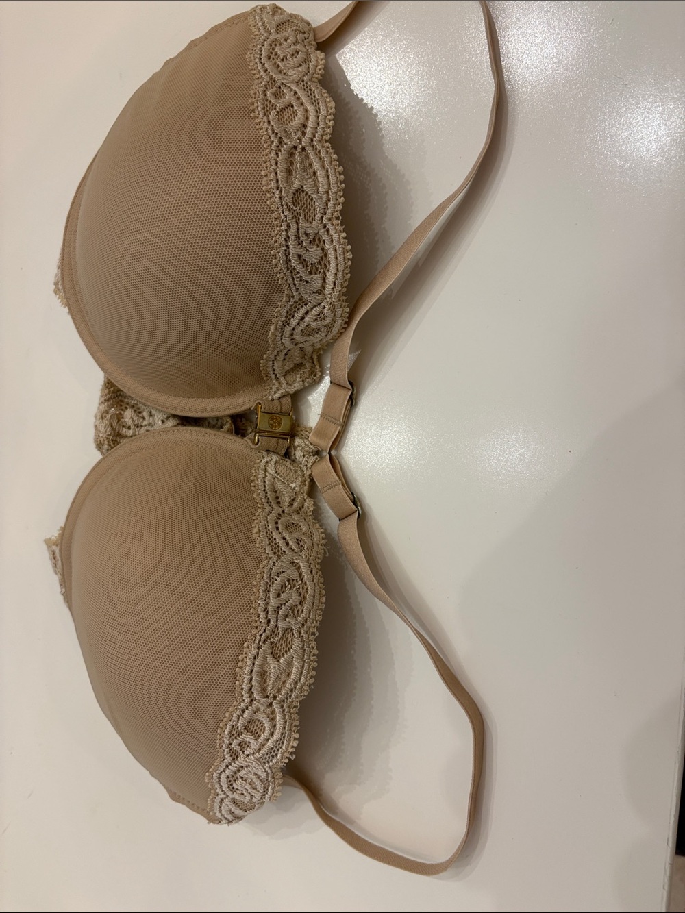 Natori Front-Closure Lace Trim T-Shirt Bra in Nude 34C